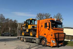 Transport eines Mobilbaggers