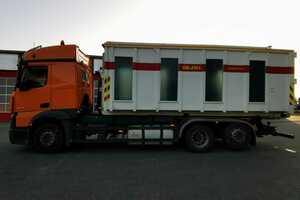 Transport eines Tauchcontainers