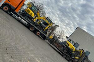 Transport von 2 Baumaschinen