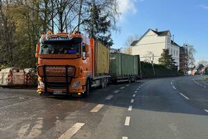 Transport von 2 Überseecontainern